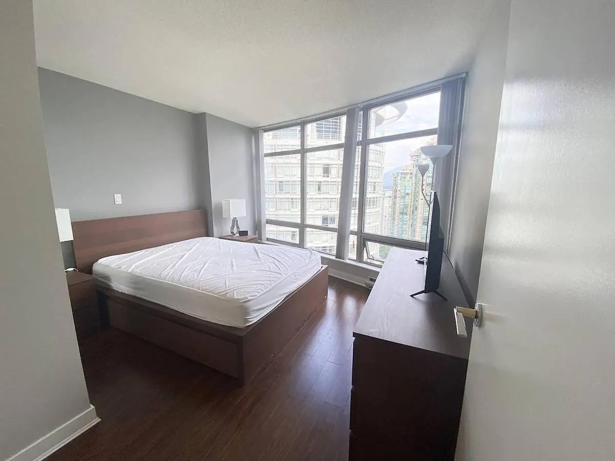 Beautiful 2 Bedroom Apartment Located In Downtown فانكوفر
